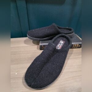 Haflinger Hard Rubber sole Black Wool Slippers Sz 42 Unisex